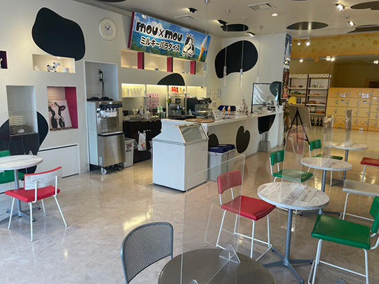 新食感ソフトクリームの『mou×mouミルキーパラダイス』 店舗イメージ2